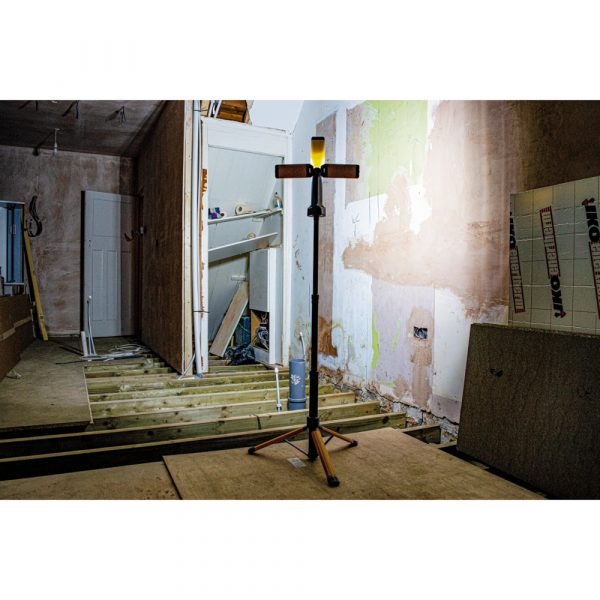 Projecteur sur pied TOWER PRO 2K - Hybride et Pliable - 2000 Lumens – Image 8